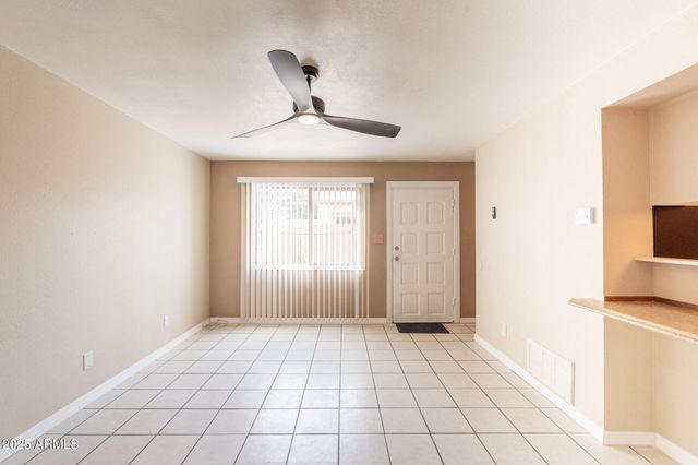 948 S Alma School Road 118, Mesa, AZ 85210