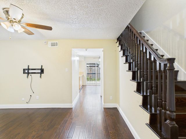 6416 Bankside Drive 42, Houston, TX 77096