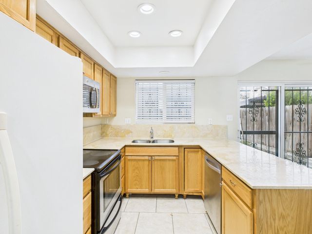 6416 Bankside Drive 42, Houston, TX 77096