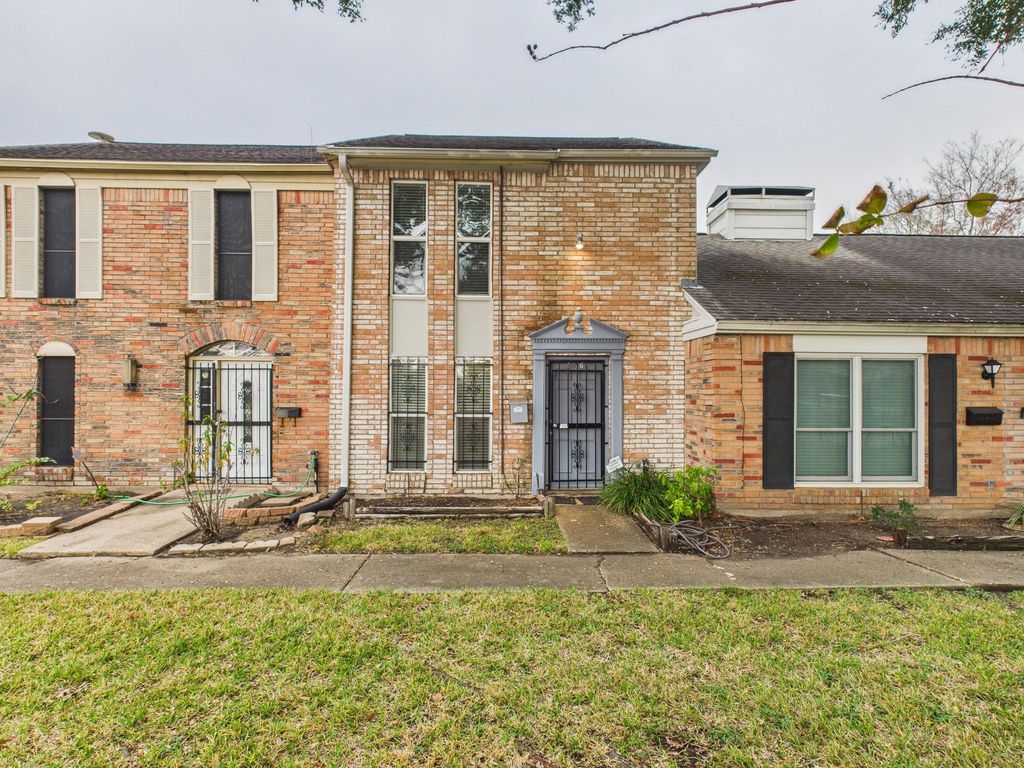 6416 Bankside Drive 42, Houston, TX 77096