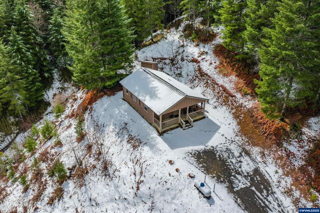 57700 Blowout Rd, Idanha, OR 97350