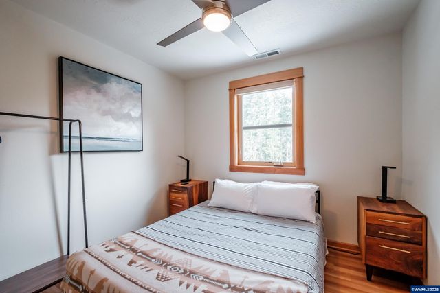 57700 Blowout Rd, Idanha, OR 97350