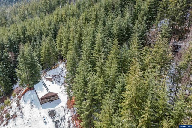 57700 Blowout Rd, Idanha, OR 97350