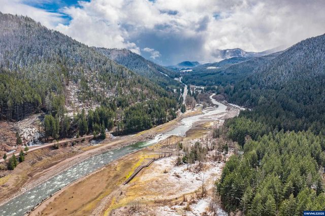 57700 Blowout Rd, Idanha, OR 97350