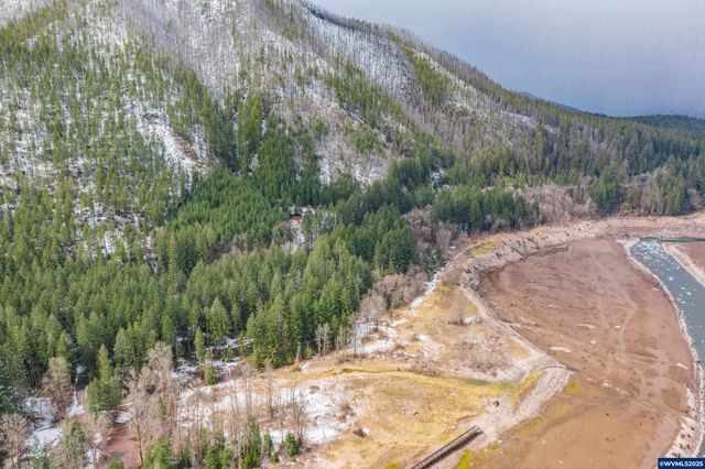 57700 Blowout Rd, Idanha, OR 97350
