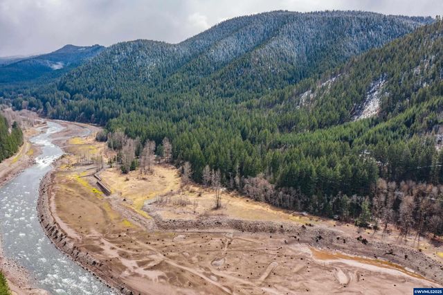 57700 Blowout Rd, Idanha, OR 97350