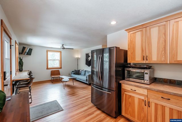 57700 Blowout Rd, Idanha, OR 97350