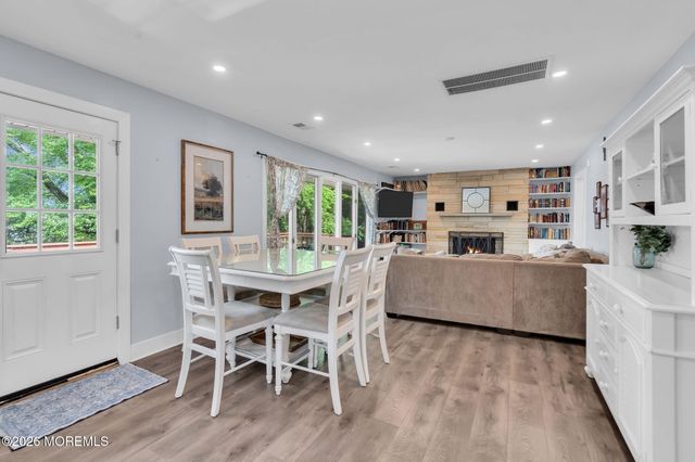 1600 Parkview Boulevard, Toms River, NJ 08755