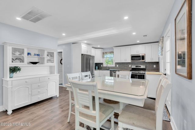1600 Parkview Boulevard, Toms River, NJ 08755