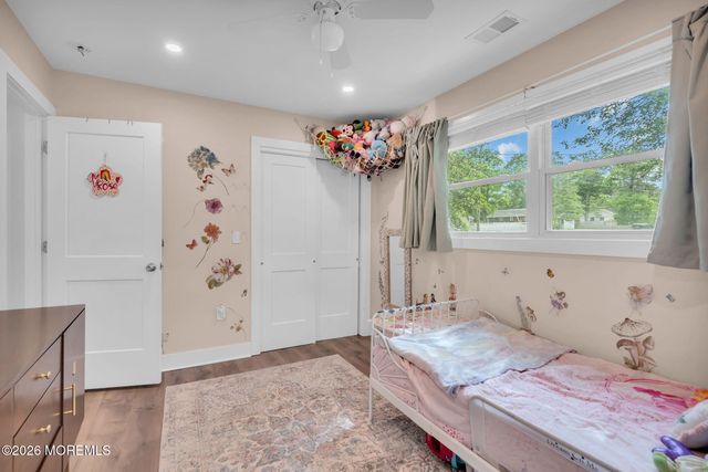1600 Parkview Boulevard, Toms River, NJ 08755