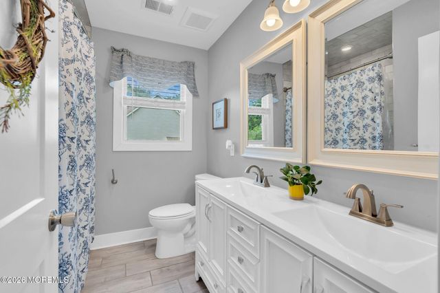 1600 Parkview Boulevard, Toms River, NJ 08755