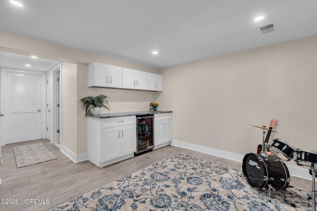 1600 Parkview Boulevard, Toms River, NJ 08755