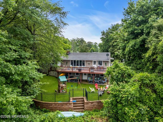 1600 Parkview Boulevard, Toms River, NJ 08755
