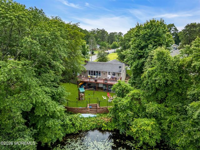 1600 Parkview Boulevard, Toms River, NJ 08755