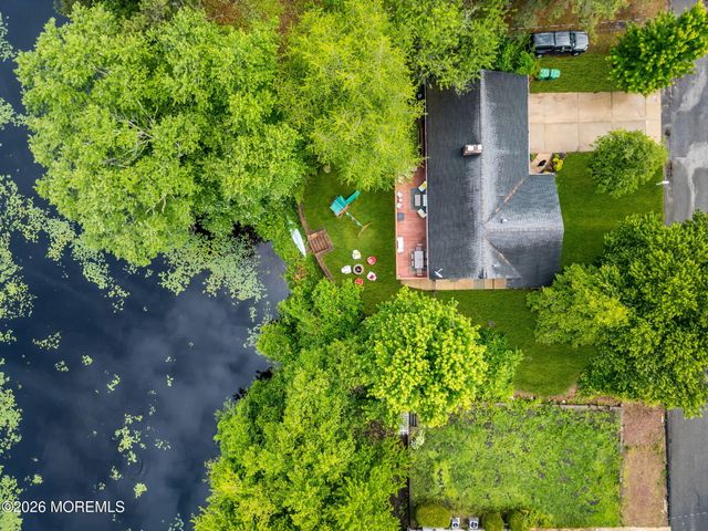 1600 Parkview Boulevard, Toms River, NJ 08755