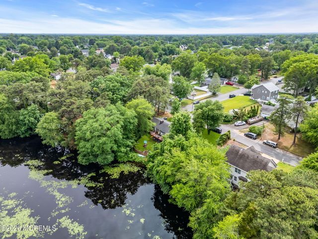 1600 Parkview Boulevard, Toms River, NJ 08755