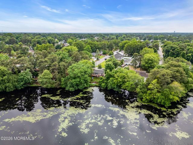 1600 Parkview Boulevard, Toms River, NJ 08755
