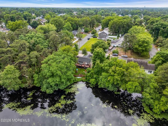 1600 Parkview Boulevard, Toms River, NJ 08755