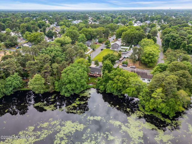 1600 Parkview Boulevard, Toms River, NJ 08755