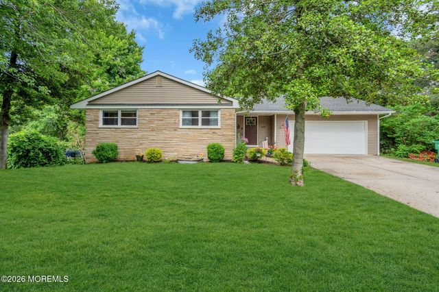 1600 Parkview Boulevard, Toms River, NJ 08755