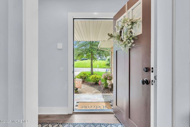1600 Parkview Boulevard, Toms River, NJ 08755