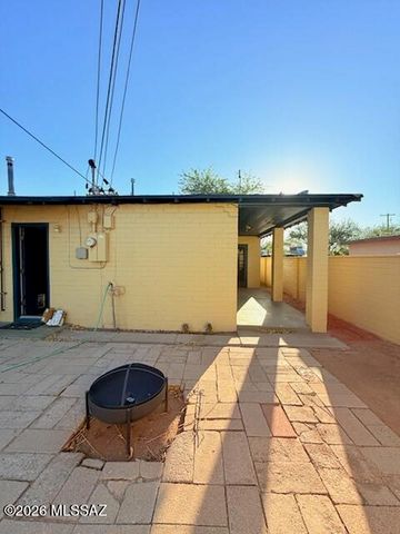 2926 N Mitch Drive, Tucson, AZ 85719