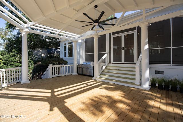 2404 Ocean Point Place, Wilmington, NC 28405