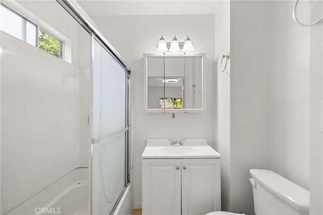 18418 Sylvan, Reseda, CA 91335