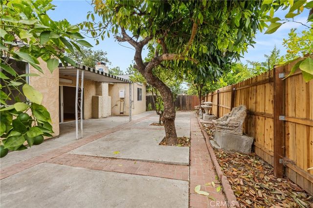 18418 Sylvan, Reseda, CA 91335