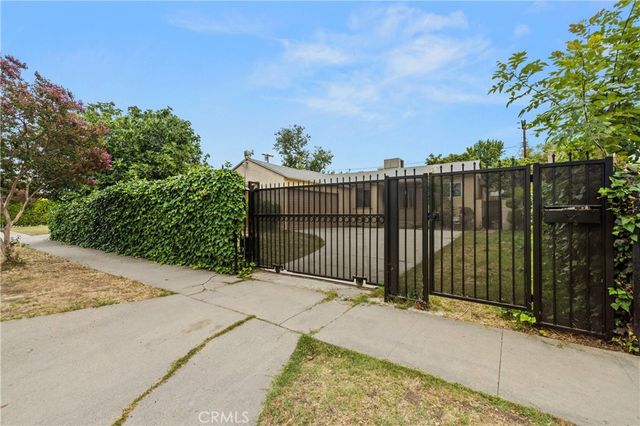 18418 Sylvan, Reseda, CA 91335