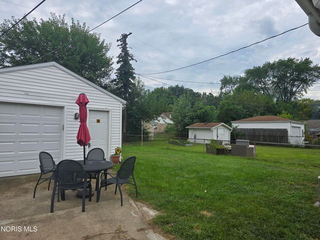 1833 Welker Avenue, Toledo, OH 43613