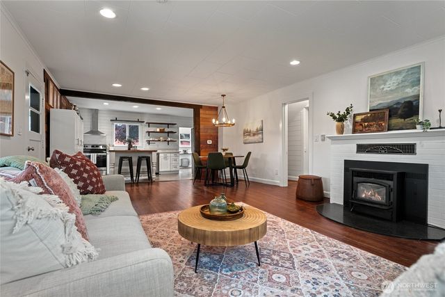 6001 Riverview Road, Snohomish, WA 98290