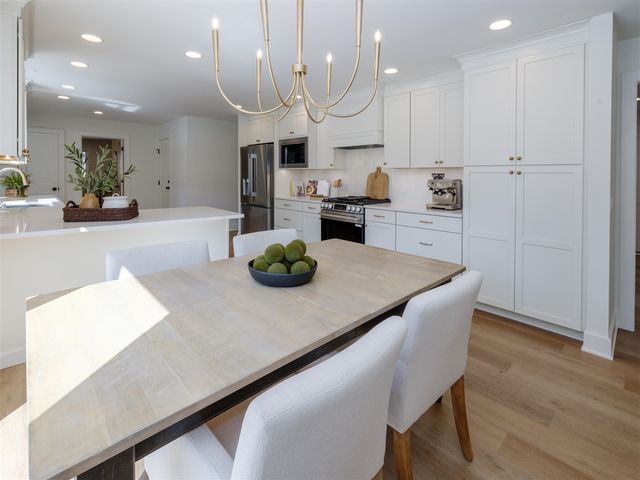 5153 Chickadee Drive, Kalamazoo, MI 49009