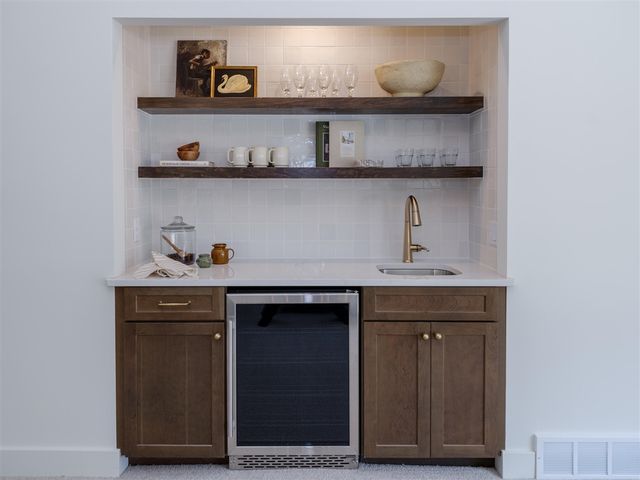 5153 Chickadee Drive, Kalamazoo, MI 49009