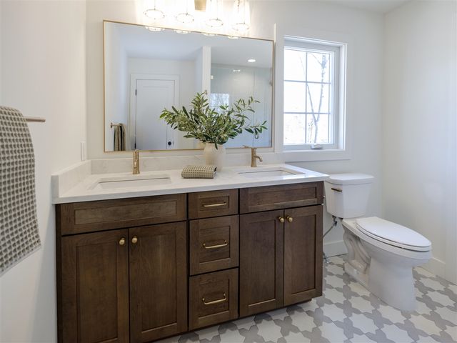 5153 Chickadee Drive, Kalamazoo, MI 49009