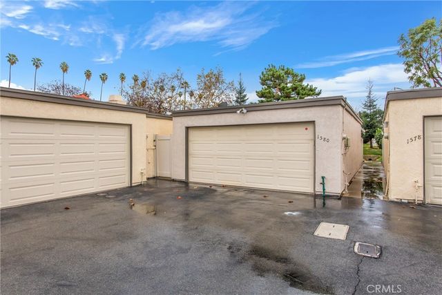 1580 Lisa Lane, Redlands, CA 92374