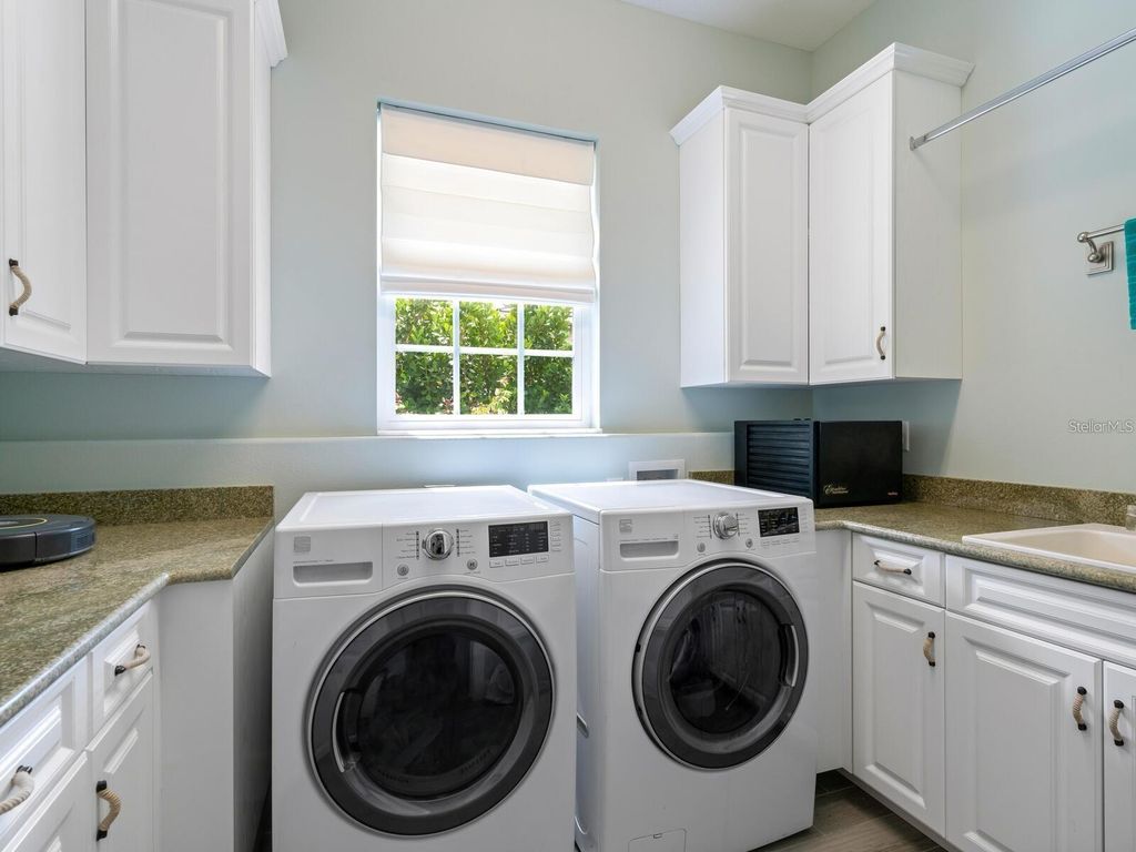 16131 DAYSAILOR TRAIL