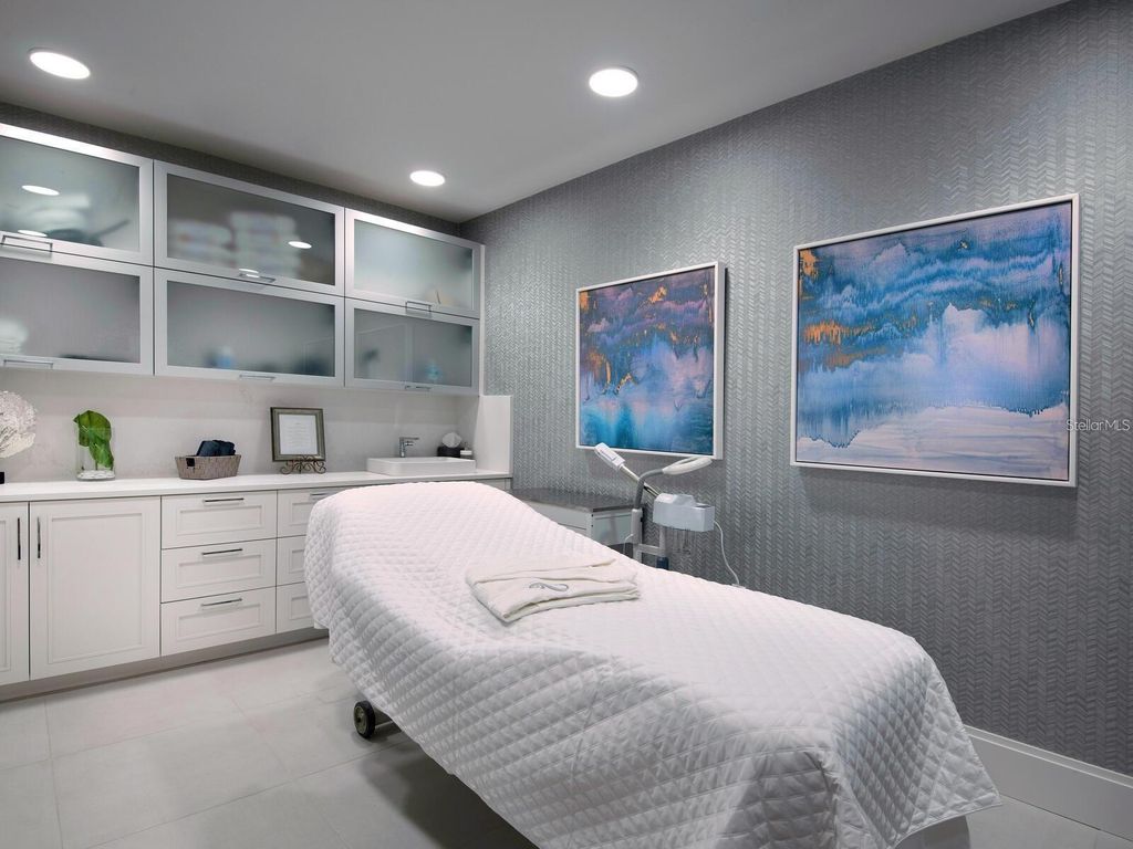 16131 DAYSAILOR TRAIL