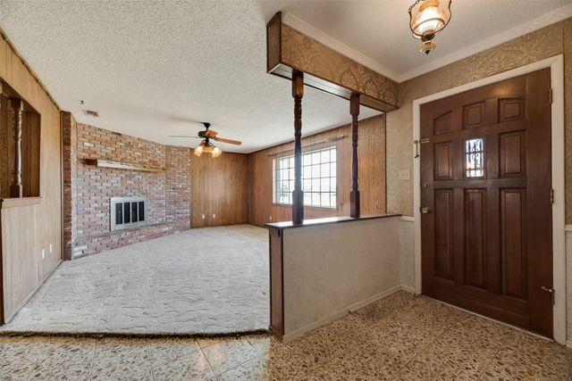 520 Pecan Street, Crowley, TX 76036