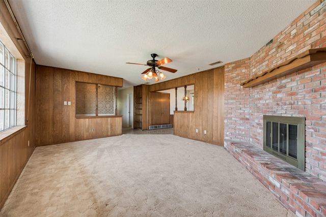 520 Pecan Street, Crowley, TX 76036