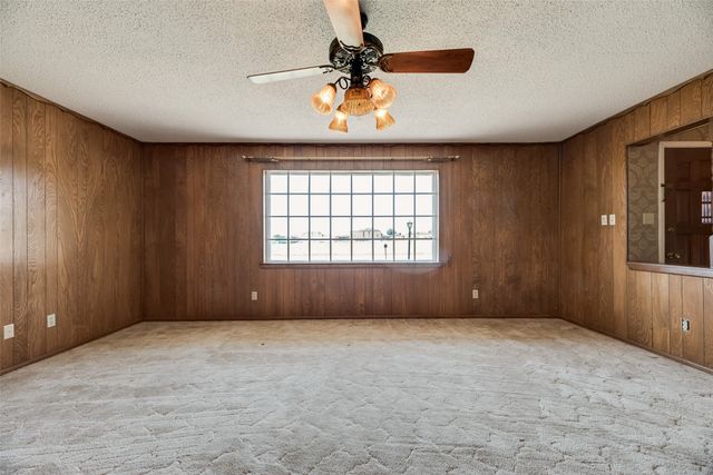 520 Pecan Street, Crowley, TX 76036