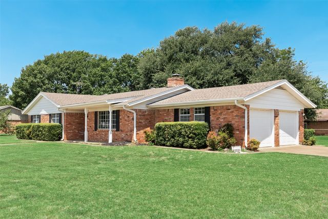 520 Pecan Street, Crowley, TX 76036
