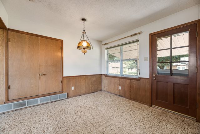 520 Pecan Street, Crowley, TX 76036