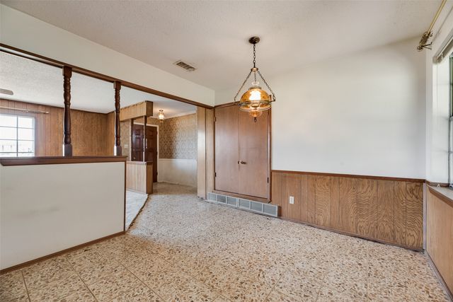 520 Pecan Street, Crowley, TX 76036