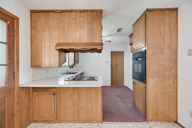 520 Pecan Street, Crowley, TX 76036