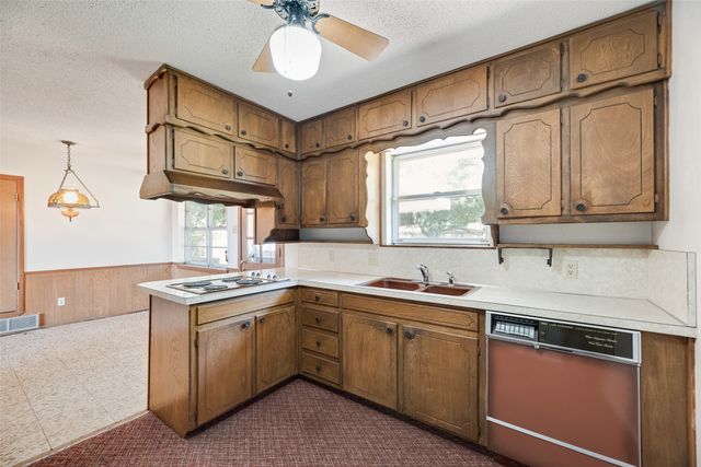 520 Pecan Street, Crowley, TX 76036