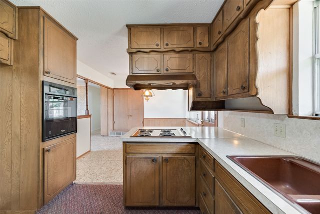 520 Pecan Street, Crowley, TX 76036