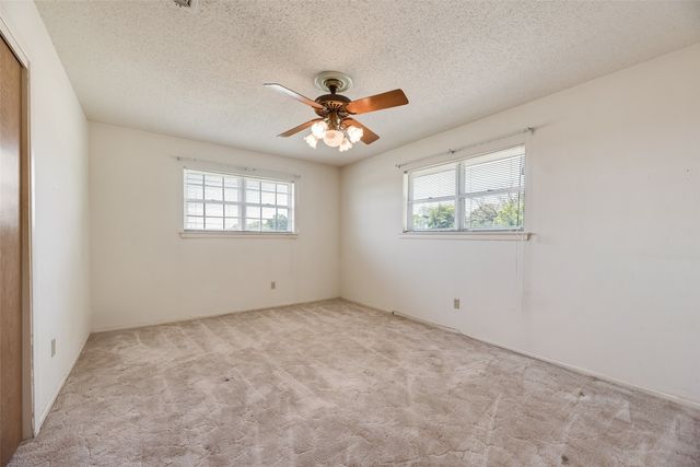 520 Pecan Street, Crowley, TX 76036