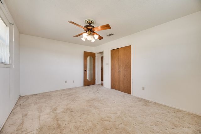 520 Pecan Street, Crowley, TX 76036