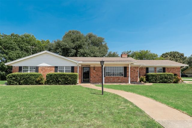 520 Pecan Street, Crowley, TX 76036